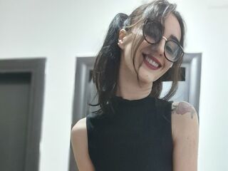 shaved pussy webcam EmilyAvva