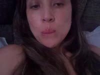 me gustan los Hombres de mente abierta, educados, pervertidos y caballeros, compartiendo un buen rato cachondo para divertirse.