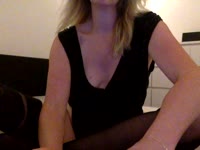 I am a spontaneous, enthusiastic and elegant lady who is always full of life. I can offer you a listening ear but I am also curious about the stories you have to tell. This certainly not without a laugh and flirt in between, with which I also slowly introduce you to my seductive and naughty side.