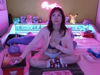 Exploratrice de plaisirs inavoués, je partage ici mes moments les plus intimes et audacieux. Rejoins-moi pour des aventures sensuelles où chaque regard et chaque geste racontent une histoire... Prêt à découvrir les secrets cachés ?