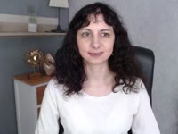 I’m into hard rock, surf rock and epic movie soundtracks – Metallica vibes always welcome. I love horror, thrillers and sci-fi (Evil Dead, Resident Evil, Hellraiser, Event Horizon… yes, I have a weakness for dark stories