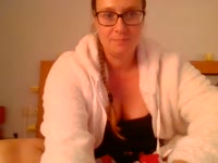 I am Nini, 39 years old, 1.70 meters tall, dark blonde and have beautiful blue eyes. I was born in Germany but have been living in Spain for many years. I speak German, Spanish, and English. I enjoy chatting with you in these languages. If you want to learn more about me, please feel free to come to my live show. Yours, Nini
