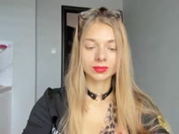 hello :) I like  little talks about sport, life or something more naughty....Im nice person with big smile