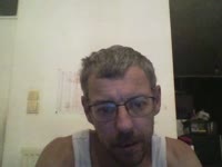 hallo lieve man, hou van naakt zitten en met mij zelf spelen en ik kijk ook heel graag naar voetbal en wielrennen , hou van dames soms ook dominant zijn of ook soms eens slaaf of sletje zijn vind ik ook leuk laat me weten en is bespreekbaar erover hou van eerlijke personen wees lief en eerlijk ik draag ook graag dames kledij wil graag sletje zijn of slaaf zijn