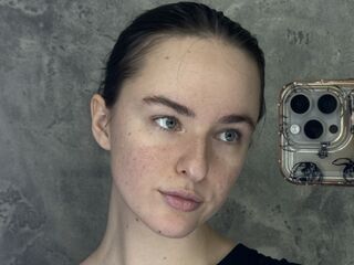 camgirl chat room AlisaFreshly