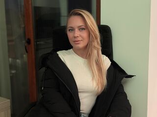 hot chatroom AnyaLior