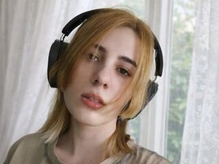 naked webcam girl photo CarlHanchett