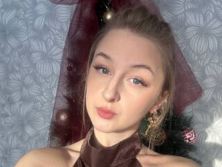 naked camgirl gallery CharoletteHeckle