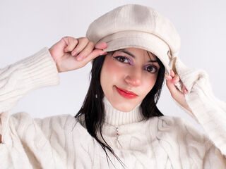 girl fingering pussy DafneRivas