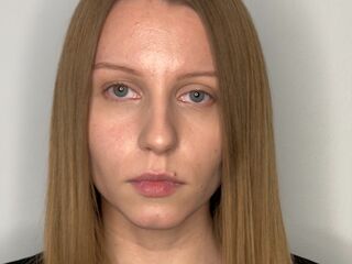 chat room live show FawnTobin