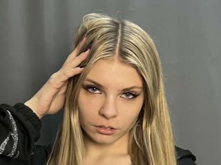 hot strip tease web cam GlendaLabeau