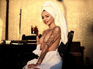 camslut naked KayaBelle