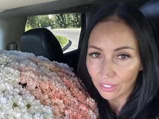 fingering girl cam picture LipaWild