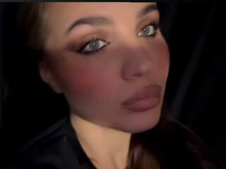 hot webcam show SeemaRedhouse