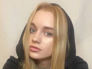 shaved pussy webcam SheridanSillavan