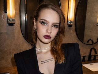 naked webcam girl video VictoriaMill