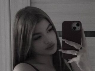 camslut masturbating LoraineLutton