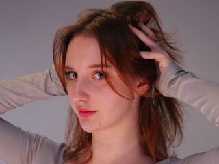 naked webcamgirl ShirleenWiens