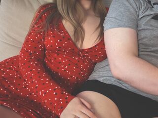 adult couple cam sex AriMark