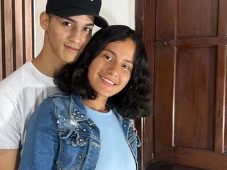 chatroom webcam pic CnadyAndOliver