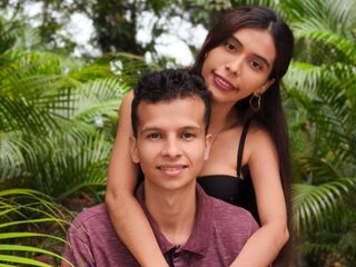 dirty live sex webcam LuccyAndJames