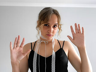 naughty camgirl AdeleMoone