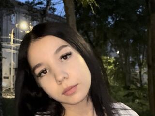 camwhore shaving pussy AftonBirdon