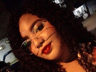 streaming live webcam AishaBlanco