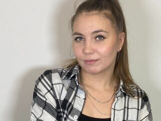 cam slut chat AislyBeat