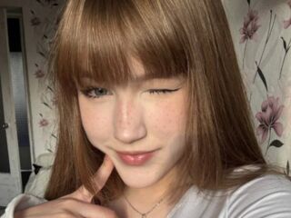 naked camgirl masturbating with dildo AlberthaBack