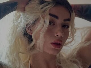 live webcam model AlinaVarenne