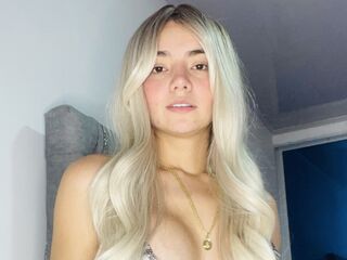 naked girl with webcam masturbating with dildo AlisonWillson