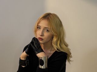 camgirl porn AmeliaHatta