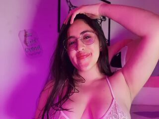 naked webcamgirl picture AmyVele