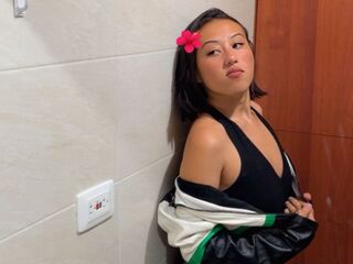 hot strip tease webcam AndreaTapiero