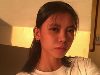 camgirl fingering pussy AnnahGrace