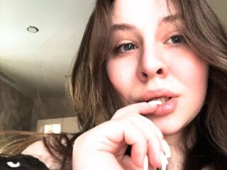 hot cam girl masturbating with dildo AnnetteLaurent