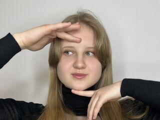 hot cam girl masturbating with dildo ArmindaMerry