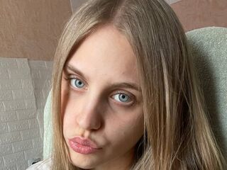 fingering girl cam AyannaOverturf