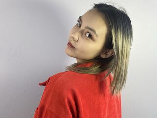 camwhore nude BellaWaves