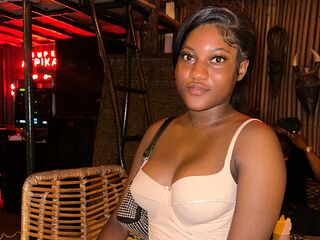 naked webcam girl photo BiancaStyles