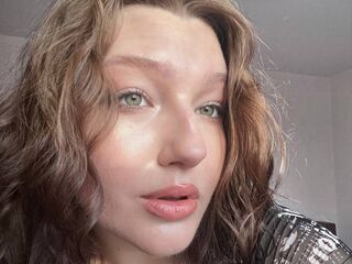 camgirl playing with sextoy BonnieHeap