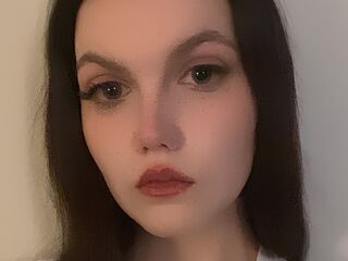 camslut topless BrittaAmrine