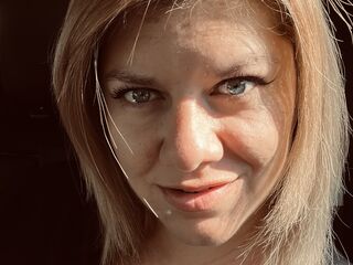 naughty webcamgirl BunnyAlice