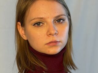 closeup cam CherrieSearls