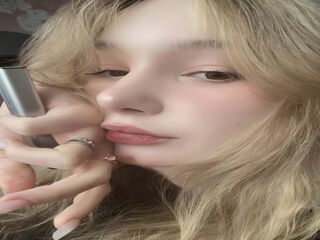 camslut fingering pussy CicelyAdessa