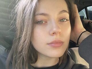 chatroom webcam photo ClarettaZinno