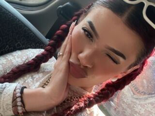 camslut topless ClhoeOwen