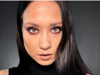 naked camgirl masturbating with dildo ColbyMccrum