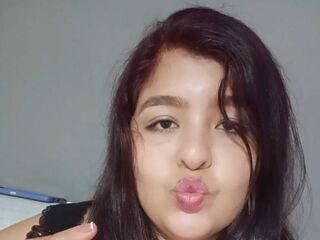 camgirl fingering bald pussy DahliaLee